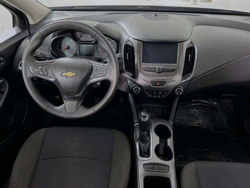 2017 Chevrolet Cruze LT Auto
