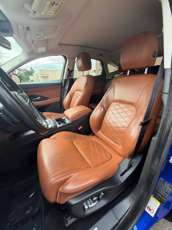 2020 Jaguar E-PACE P250 SE