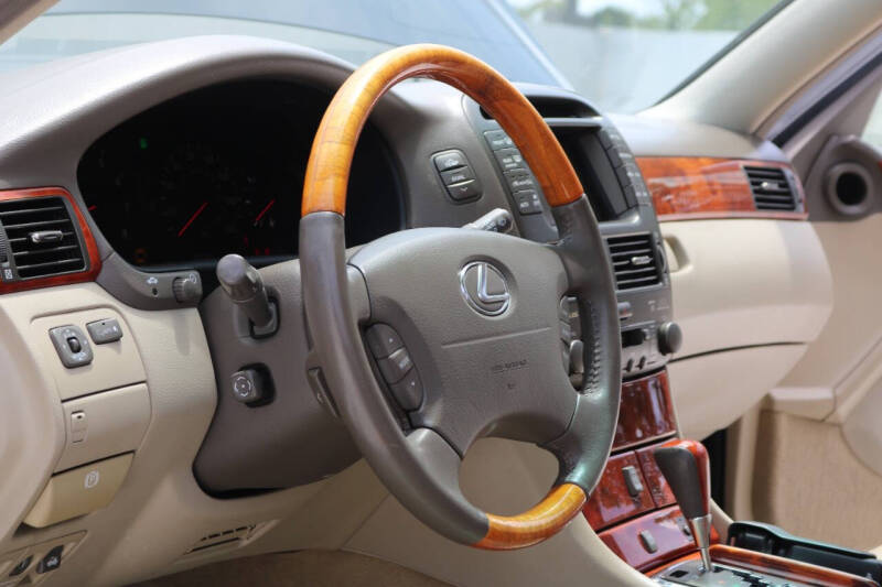 2002 Lexus LS 430