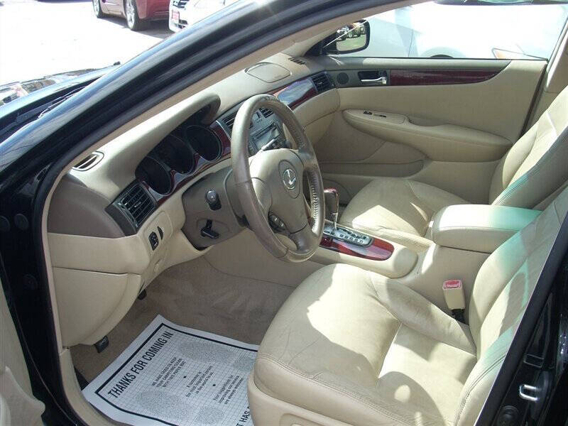 2004 Lexus ES 330