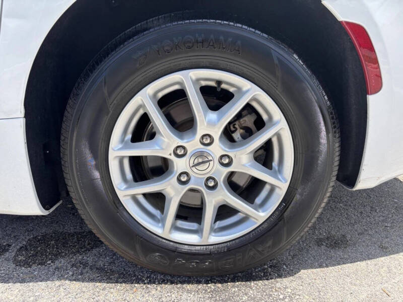 2021 Chrysler Voyager LX