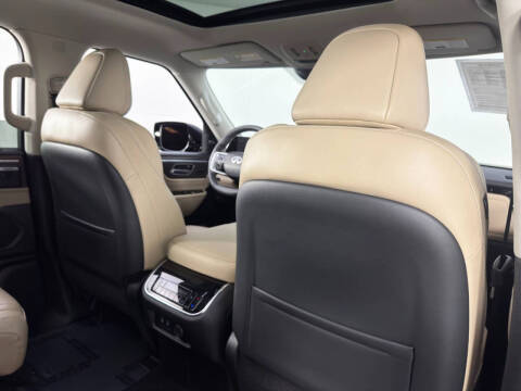 2025 Infiniti QX80 Pure