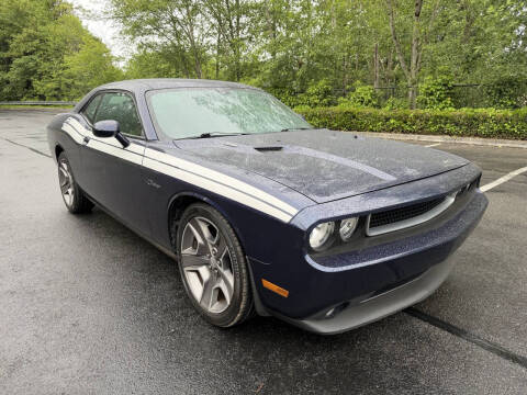 2013 Dodge Challenger R/T Plus