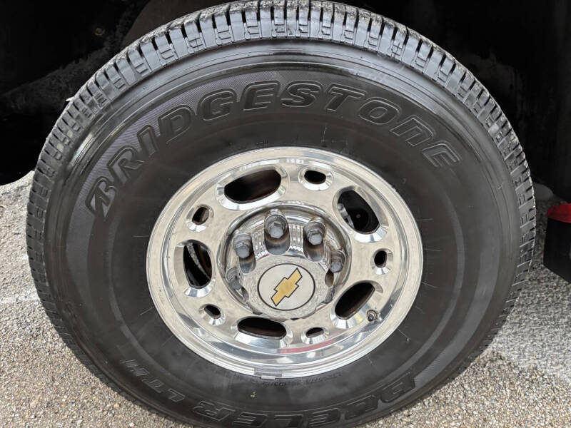 1999 Chevrolet Suburban C2500 LS