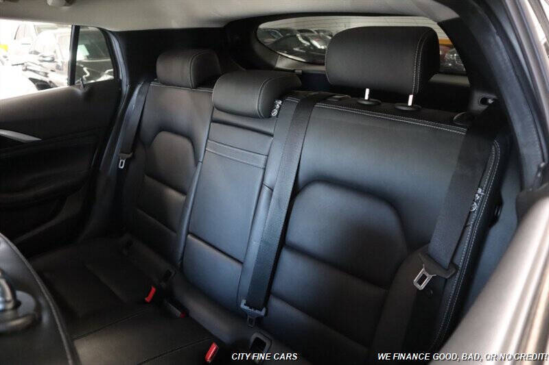 2019 Infiniti QX30 Essential