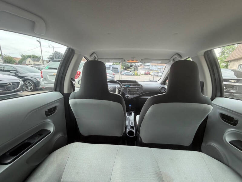 2014 Toyota Prius c One