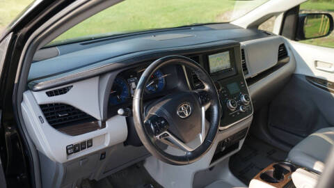 2016 Toyota Sienna