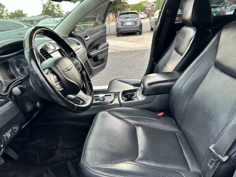 2018 Chrysler 300 Limited