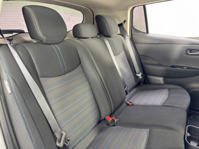 2023 Nissan LEAF SV PLUS