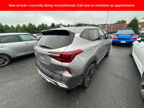 2022 Kia Seltos Nightfall