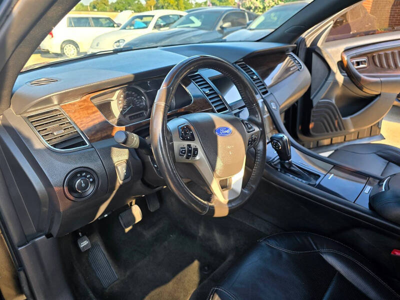 2016 Ford Taurus Limited