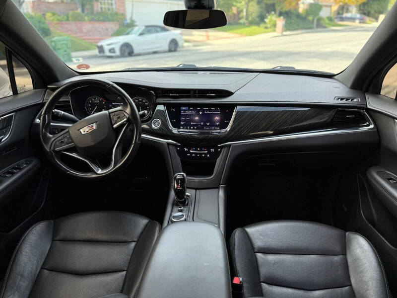 2020 Cadillac XT6 Premium Luxury