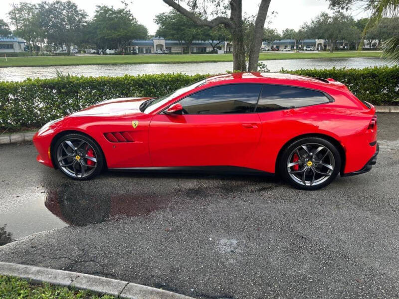 2019 Ferrari GTC4Lusso T