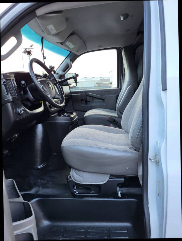 2018 Chevrolet Express 2500