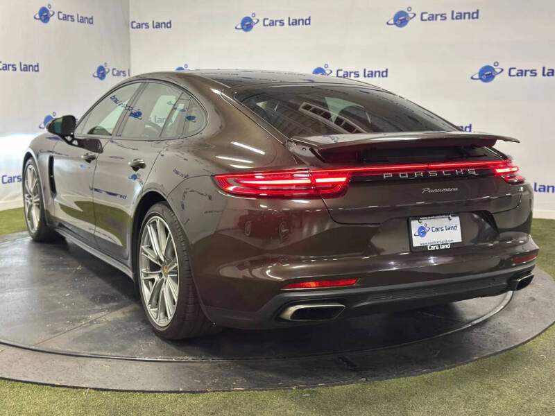 2018 Porsche Panamera
