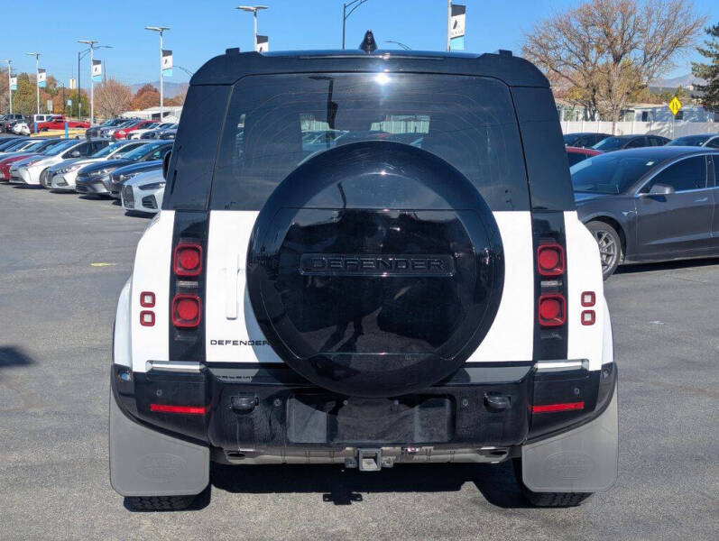 2024 Land Rover Defender 90 P400 X-Dynamic SE