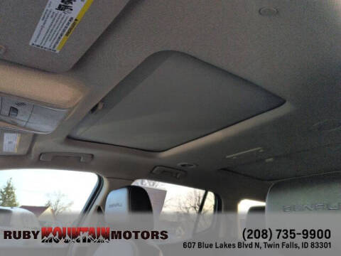 2017 GMC Acadia Denali