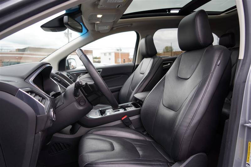 2020 Ford Edge Titanium