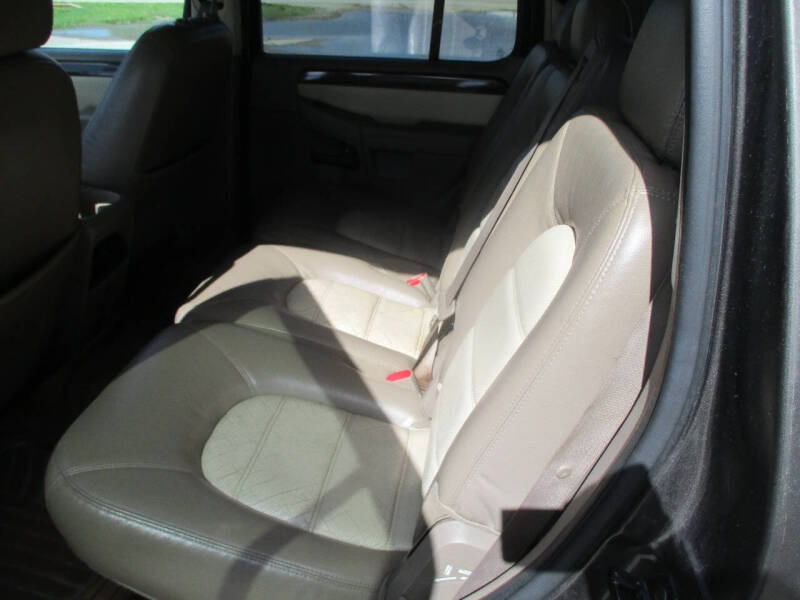 2005 Ford Explorer Eddie Bauer