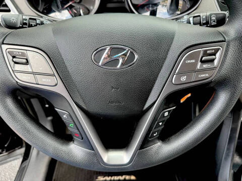 2016 Hyundai Santa Fe SE