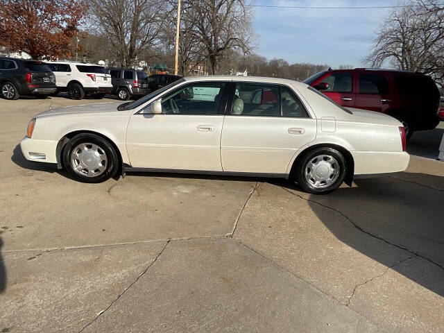 2000 Cadillac DeVille for sale at Auto Connection in Waterloo, IA