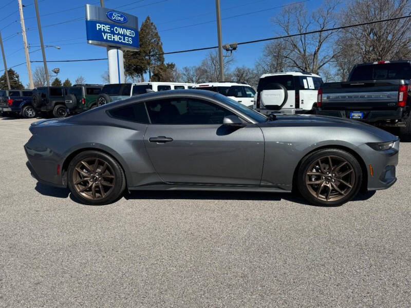 2025 Ford Mustang EcoBoost Premium