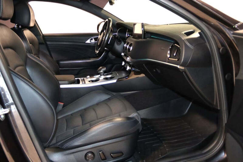 2022 Kia Stinger