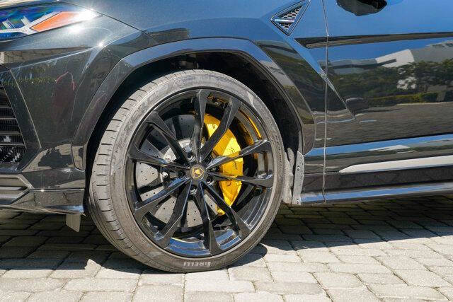 2022 Lamborghini Urus
