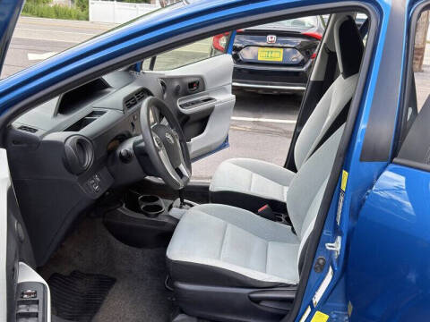 2014 Toyota Prius c One