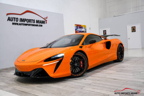 2023 McLaren Artura
