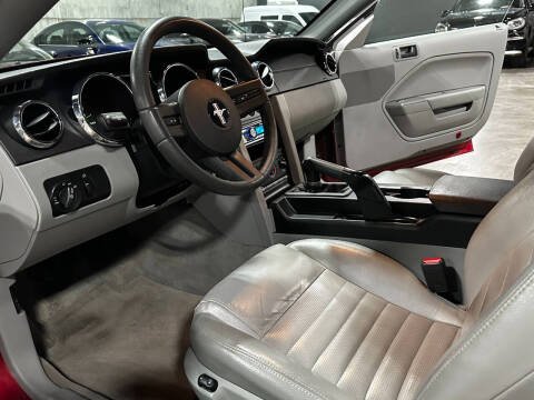 2005 Ford Mustang GT Deluxe