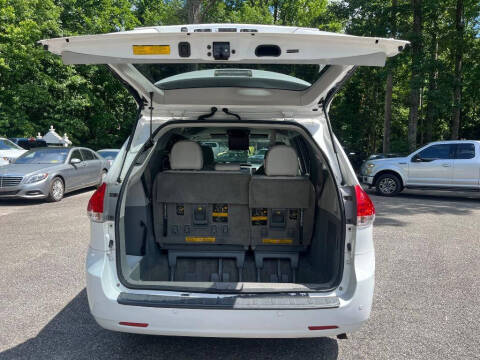 2014 Toyota Sienna