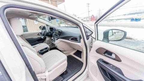 2017 Chrysler Pacifica Touring