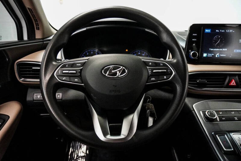 2023 Hyundai Santa Fe SE