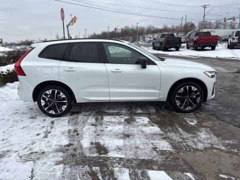 2026 Volvo XC60 B5 Plus