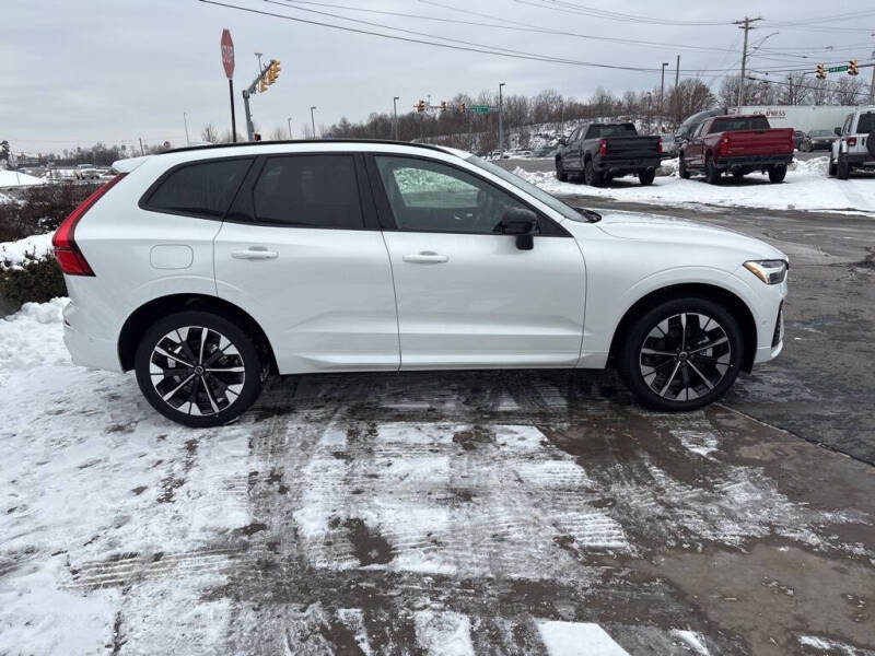 2026 Volvo XC60 B5 Plus