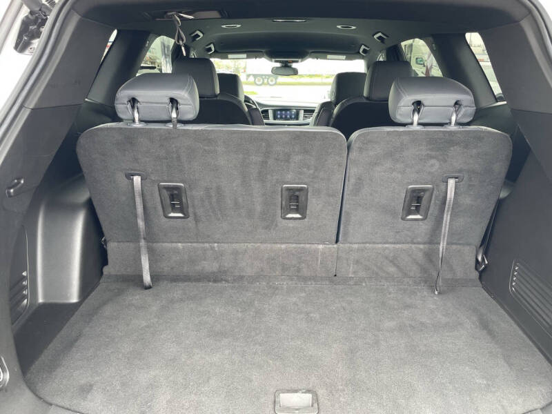 2023 Buick Enclave Essence