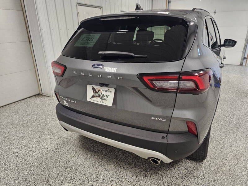 2025 Ford Escape Platinum