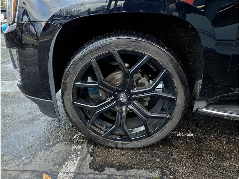 2016 Cadillac Escalade ESV Luxury Collection