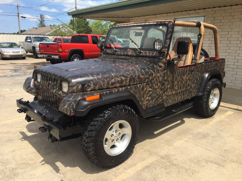 1995 Jeep Wrangler for sale at ARKLATEX AUTO in Texarkana TX