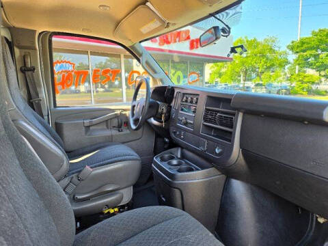 2024 GMC Savana 2500