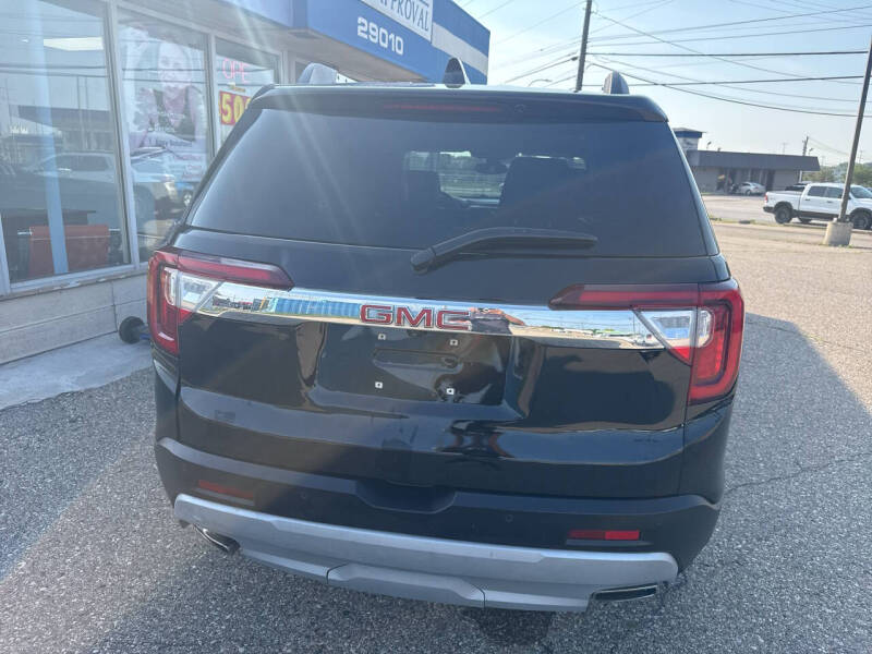 2023 GMC Acadia SLT