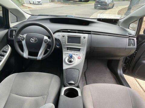 2014 Toyota Prius Two