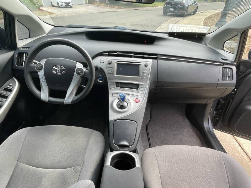 2014 Toyota Prius Two