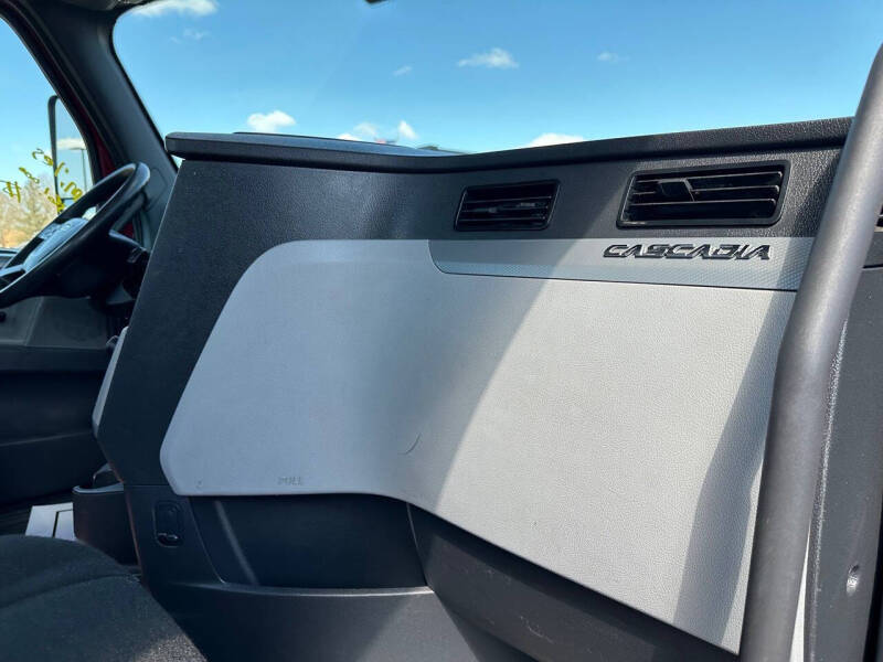 2019 Freightliner Cascadia