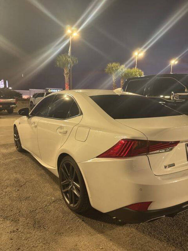 2019 Lexus IS 300