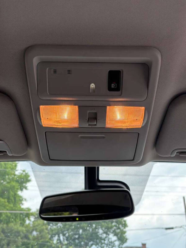 2019 Nissan Titan SV