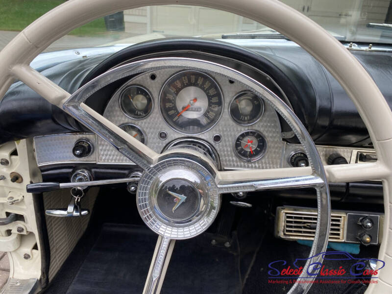 1957 Ford Thunderbird