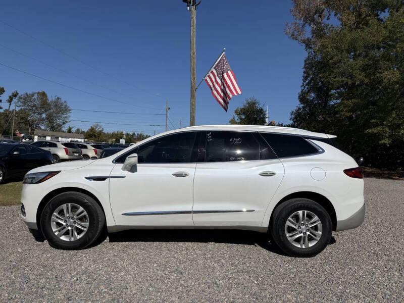 2018 Buick Enclave Essence's photo