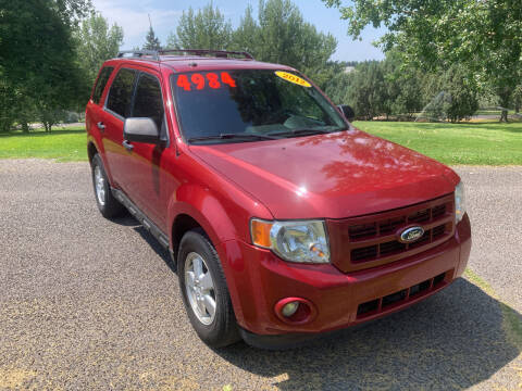 2012 Ford Escape for sale at BELOW BOOK AUTO SALES in Idaho Falls ID